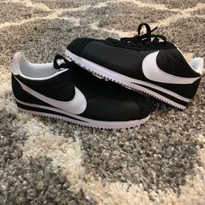 Nike Women Classic Cortez Nylon